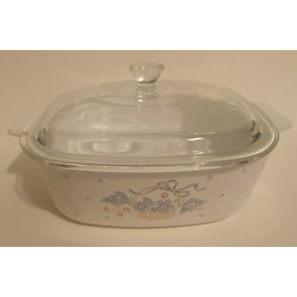 Vintage Corningware A-2-B Country Cornflower Casserole Dish with lid